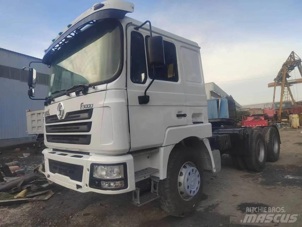 Shacman F3000 6X4 Vetopöytäautot