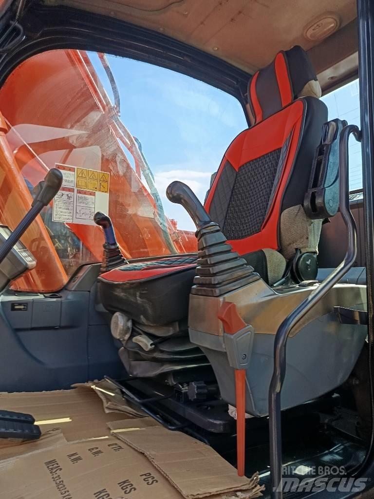 Doosan DX150 LC Telakaivukoneet