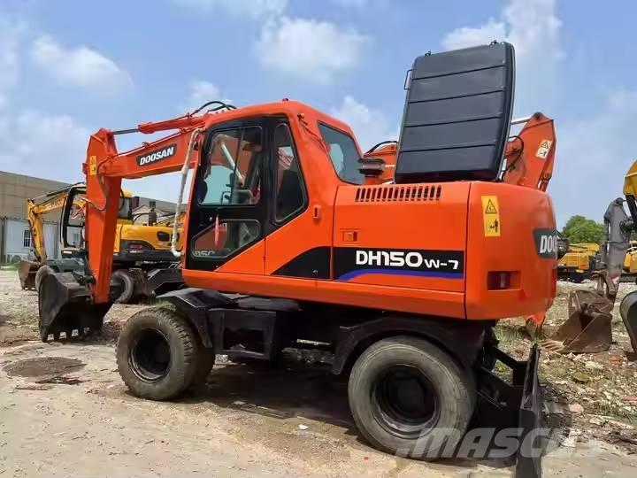 Doosan DH150W-7 Pyöräkaivukoneet