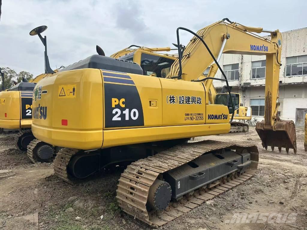 Komatsu PC 210 LC Telakaivukoneet