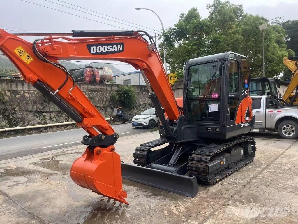 Doosan DX55-9C Minikaivukoneet < 7t