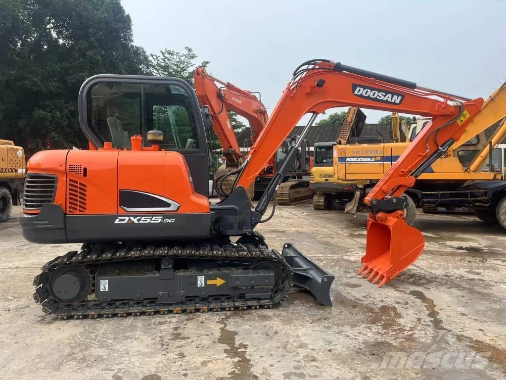 Doosan DX55-9C Minikaivukoneet < 7t
