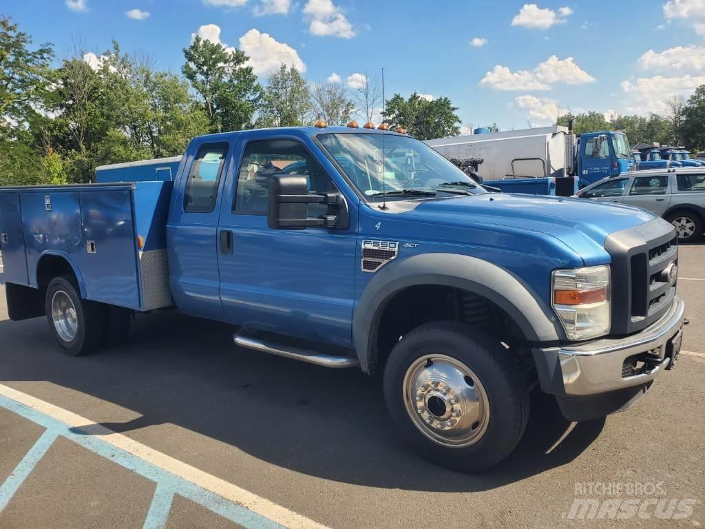 Ford F 550 XL Tienhoitoautot