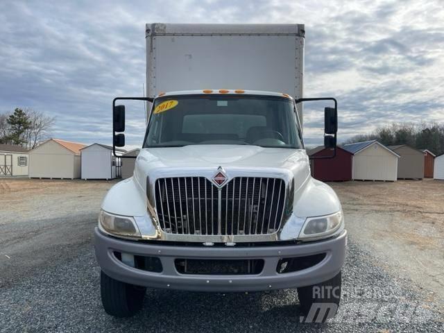 International 4300 Umpikorikuorma-autot