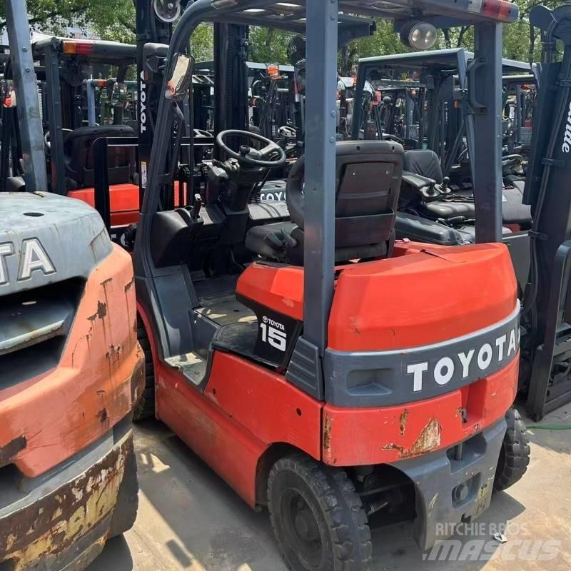 Toyota 15 Sähkötrukit