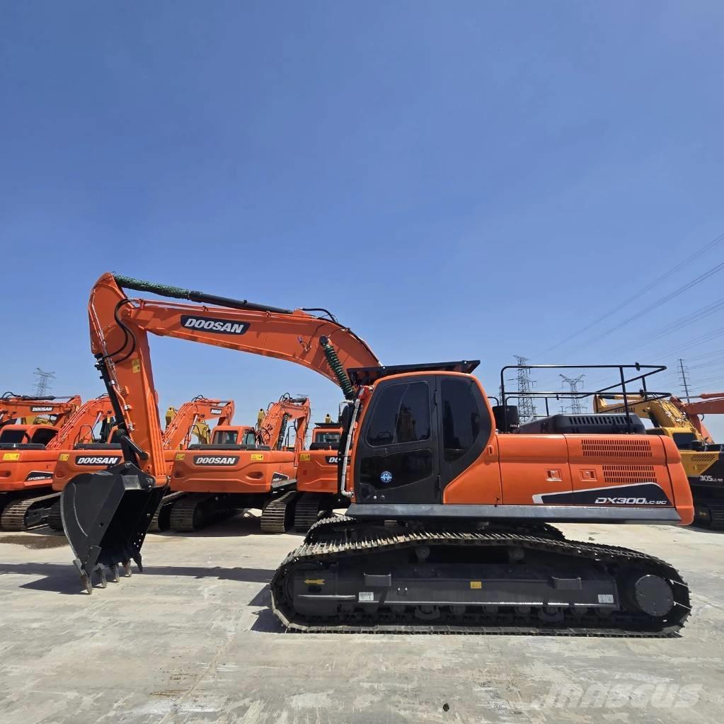 Doosan DX 300 LC Minikaivukoneet < 7t