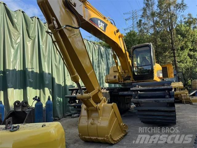 CAT 320 C Amfibio-kaivinkoneet