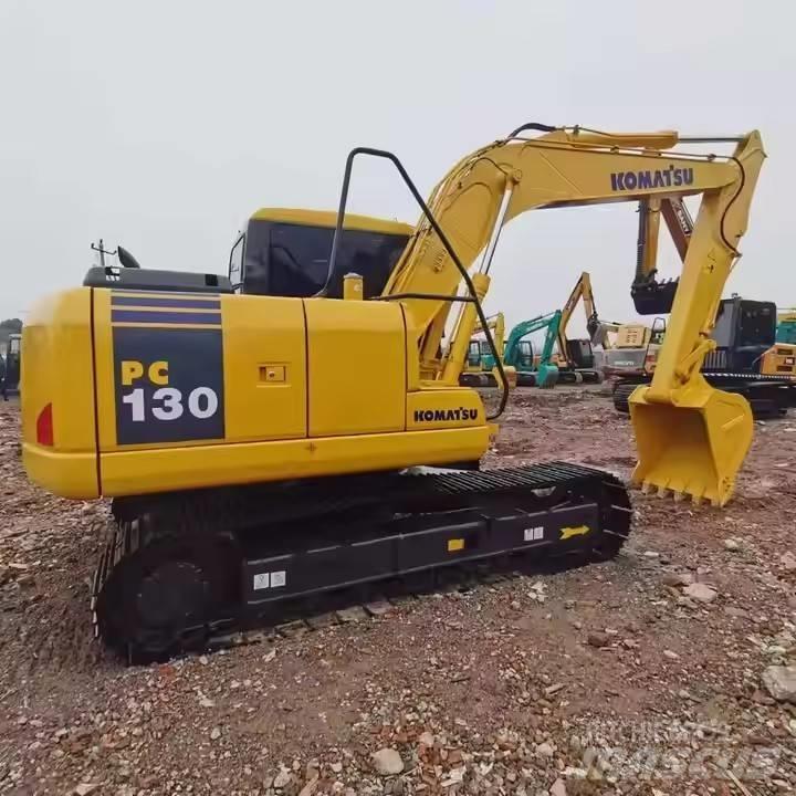 Komatsu PC130-7 Minikaivukoneet < 7t