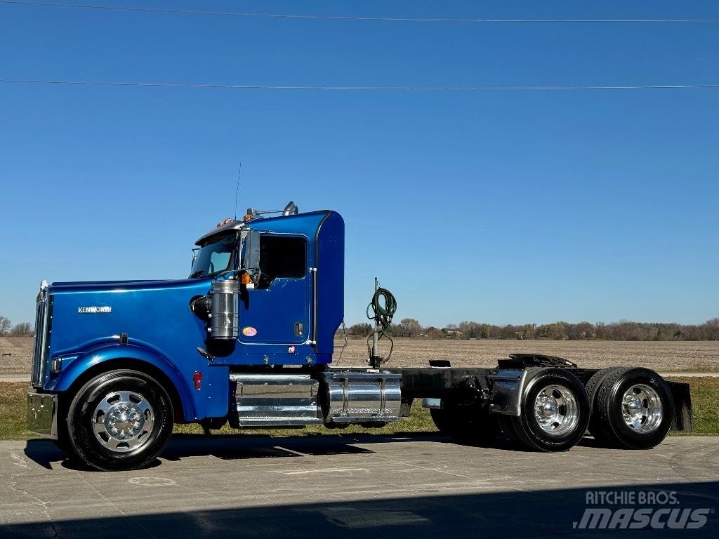 Kenworth W900 Vetopöytäautot