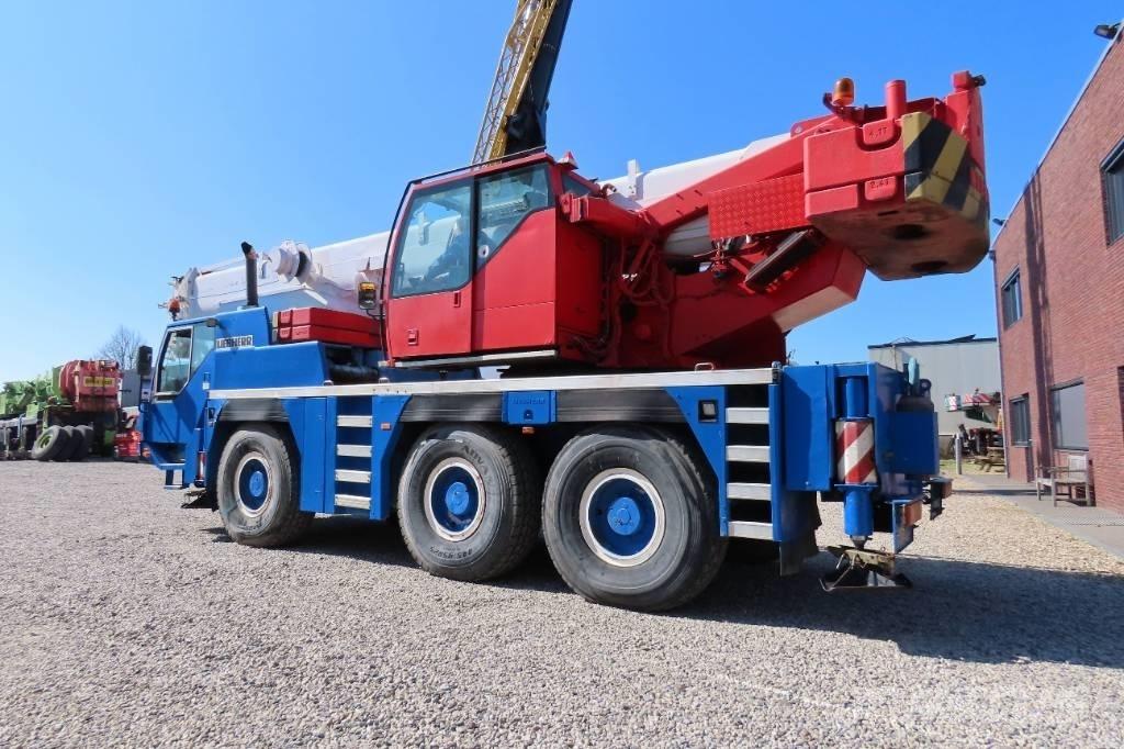 Liebherr LTM 1055-1 Mobiilinosturit