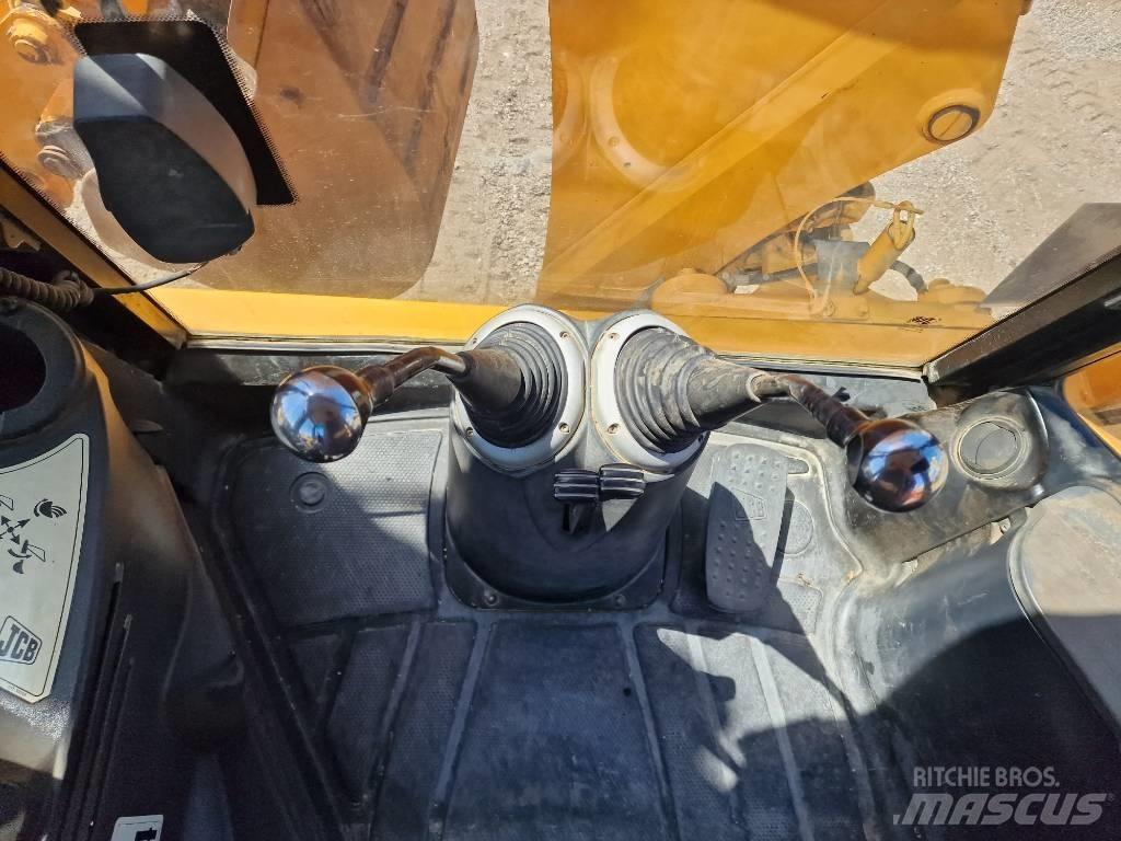 JCB 3 CX Kaivurikuormaajat