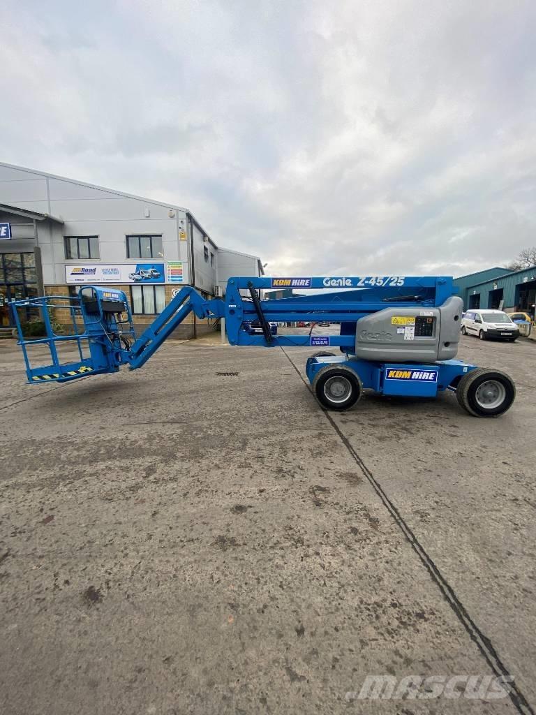 Genie Z 45/25 J Kuukulkijat