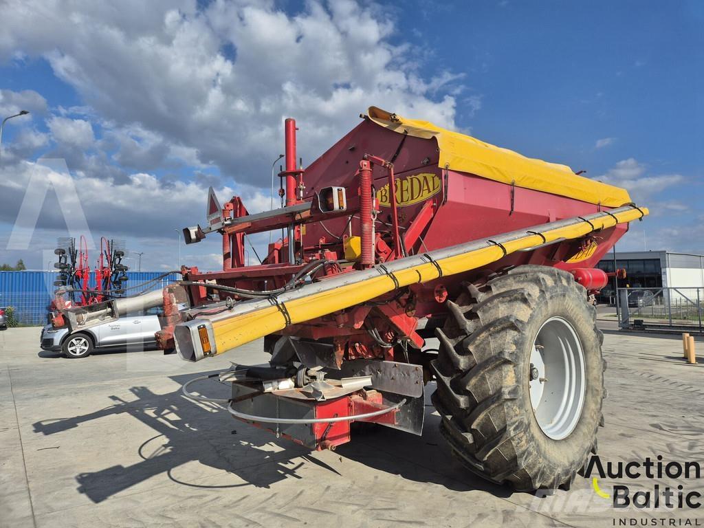 Bredal K 105 Lannoitteenlevittimet