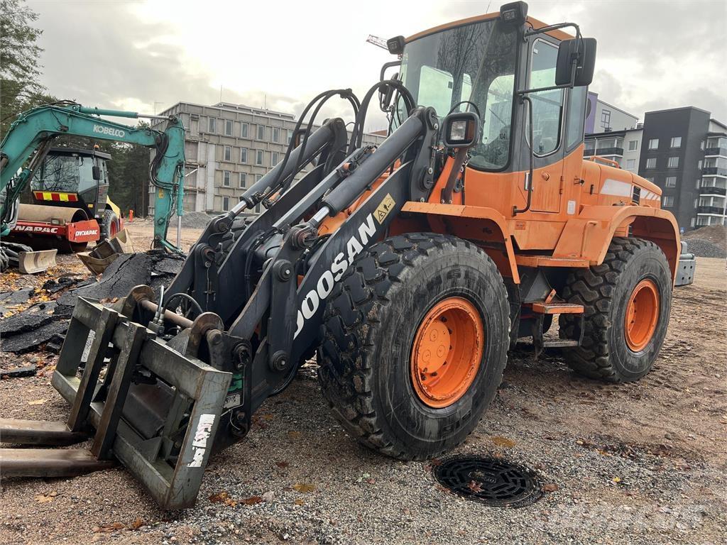 Doosan DL 200 Pyöräkuormaajat