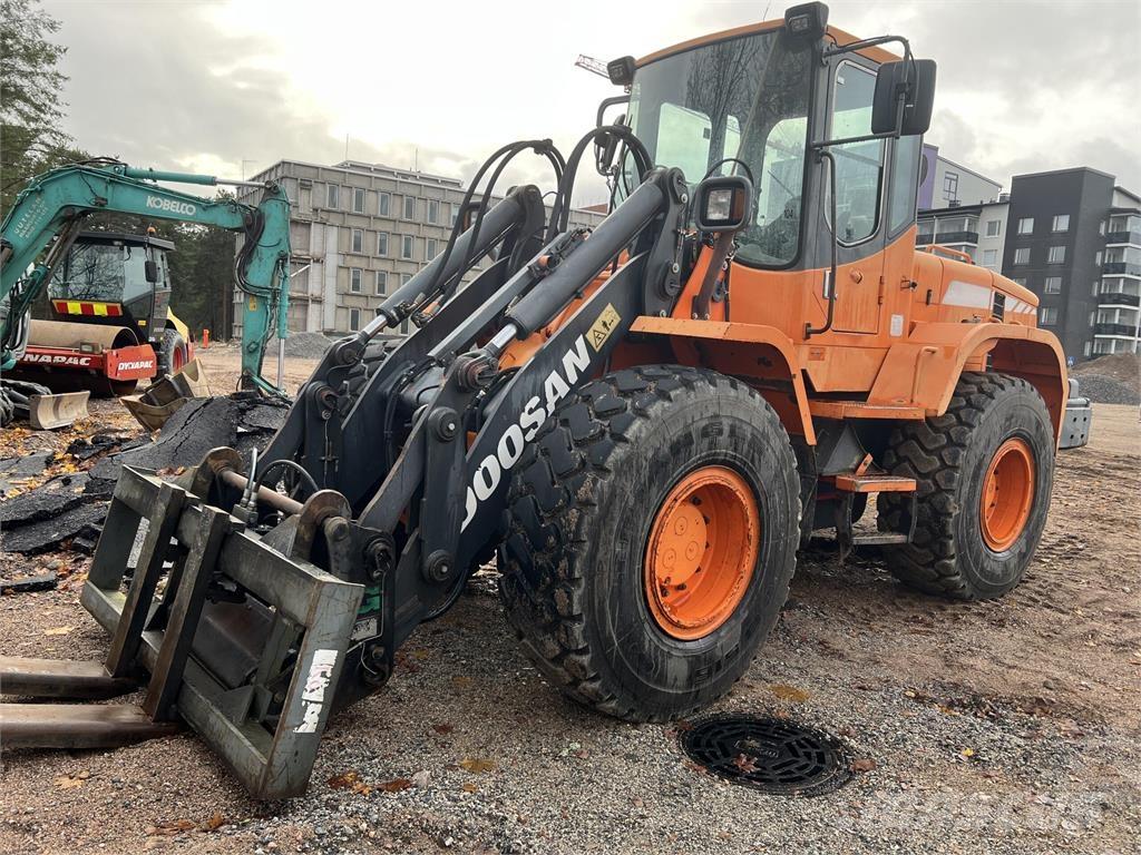Doosan DL 200 Pyöräkuormaajat