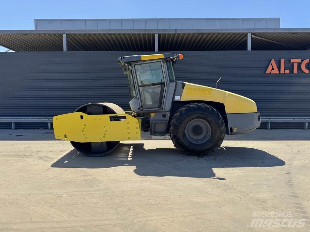 Dynapac CA3500D Yksivalssijyrät