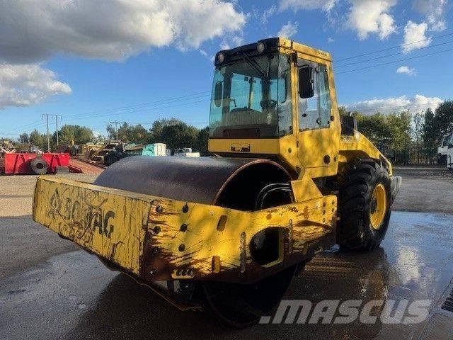 Bomag BW 216 DH-4i Yksivalssijyrät