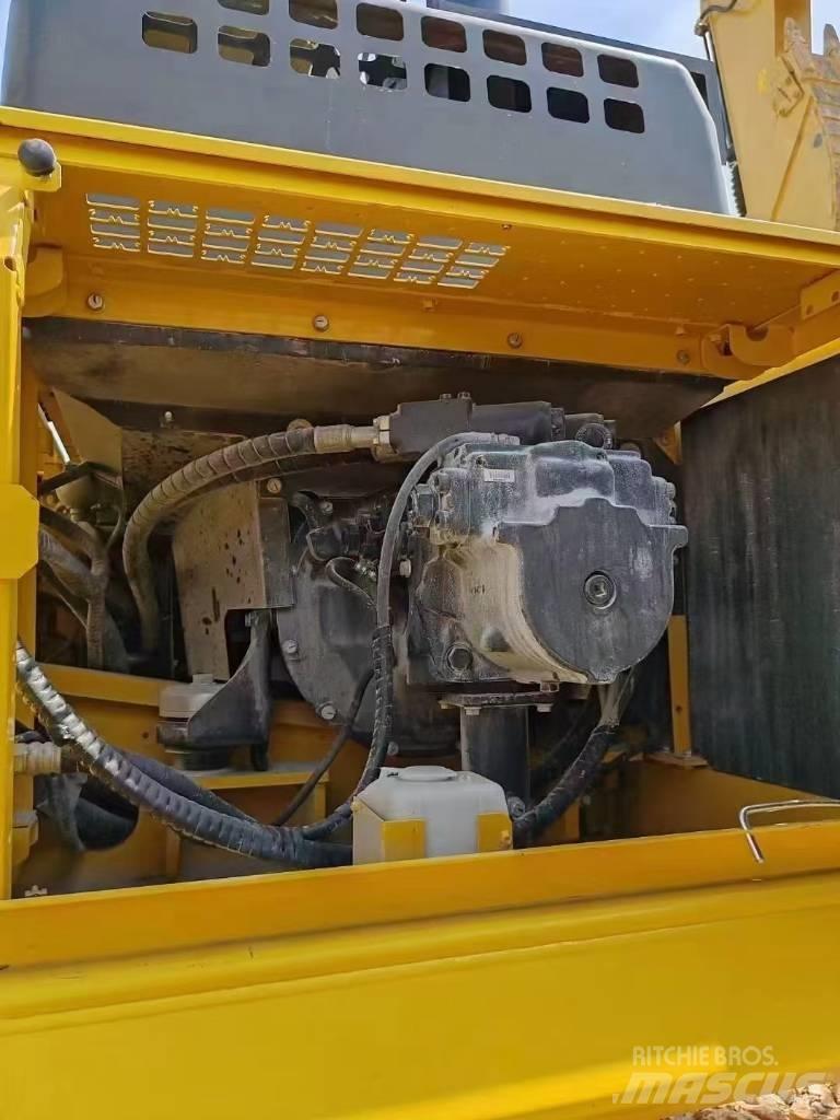 Komatsu 450LC-8 Telakaivukoneet