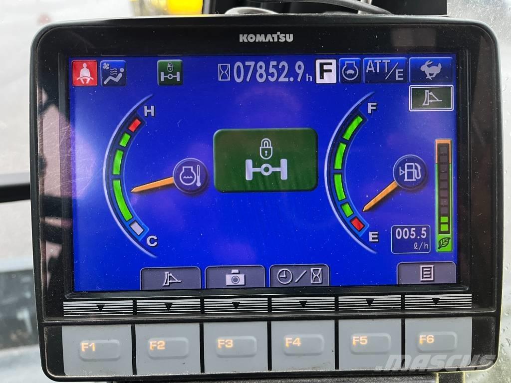 Komatsu PW148-10 Pyöräkaivukoneet