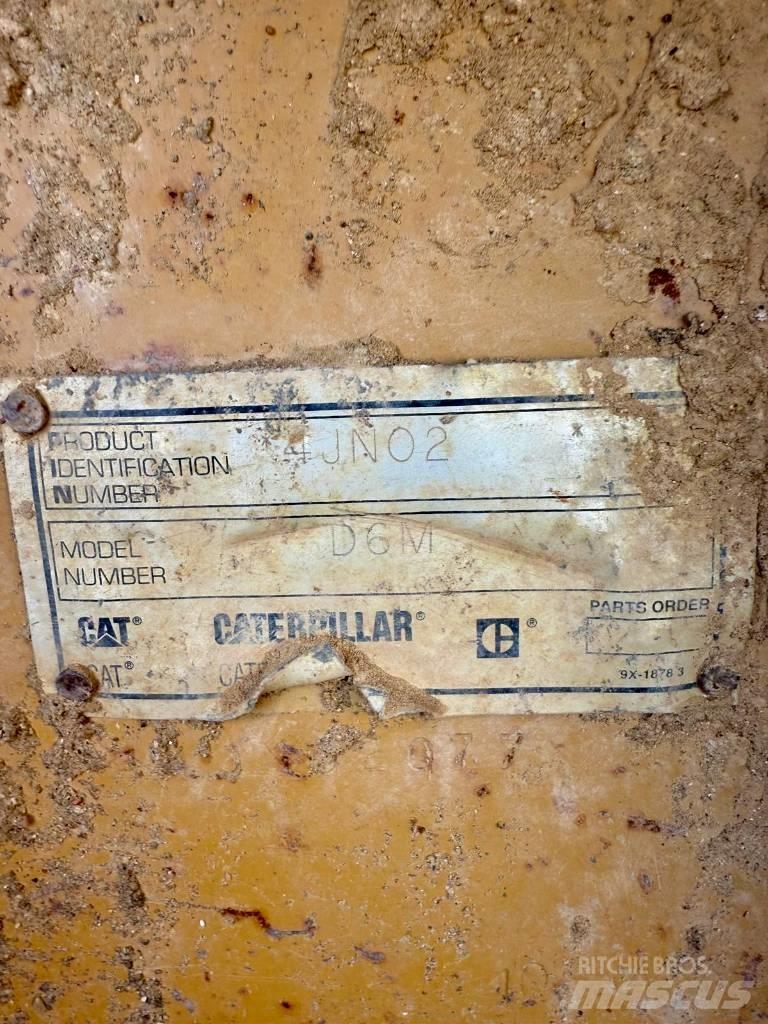 CAT D 6 M LGP Telaketjupuskutraktorit