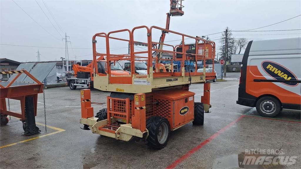 JLG 260MRT B Saksilavat