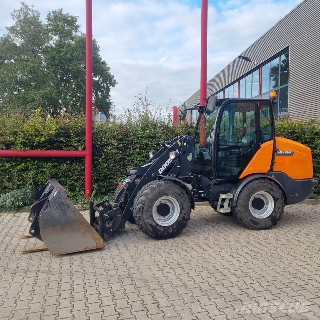 Doosan DL 80-7 Pyöräkuormaajat