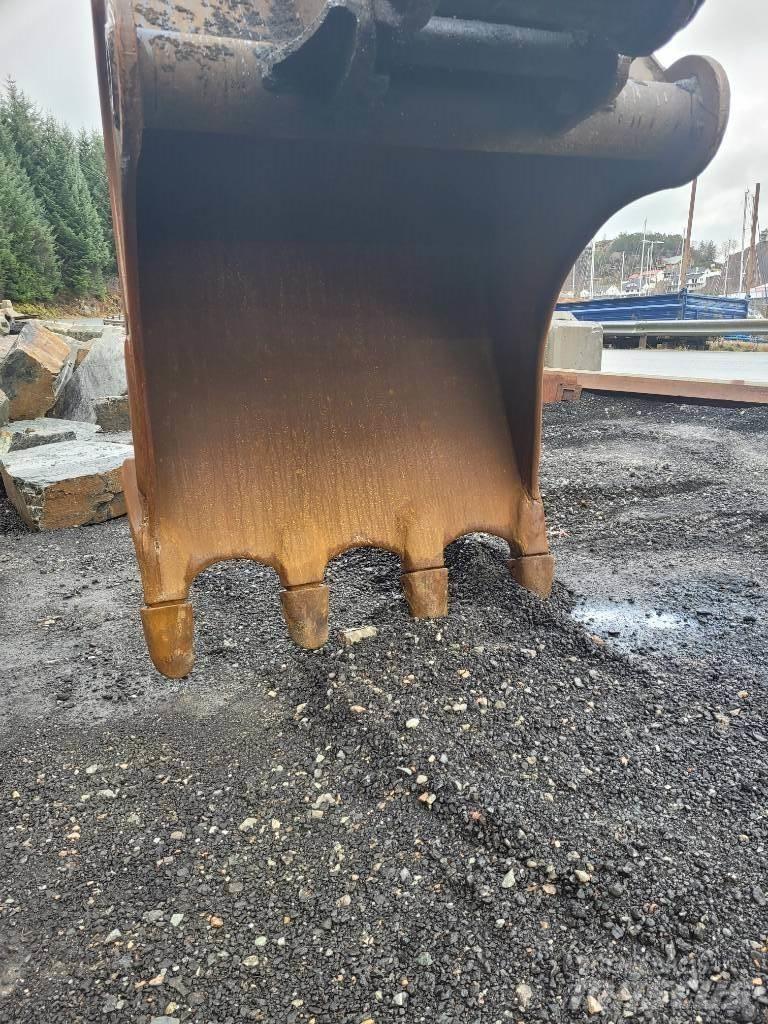 Volvo EC 240 Telakaivukoneet