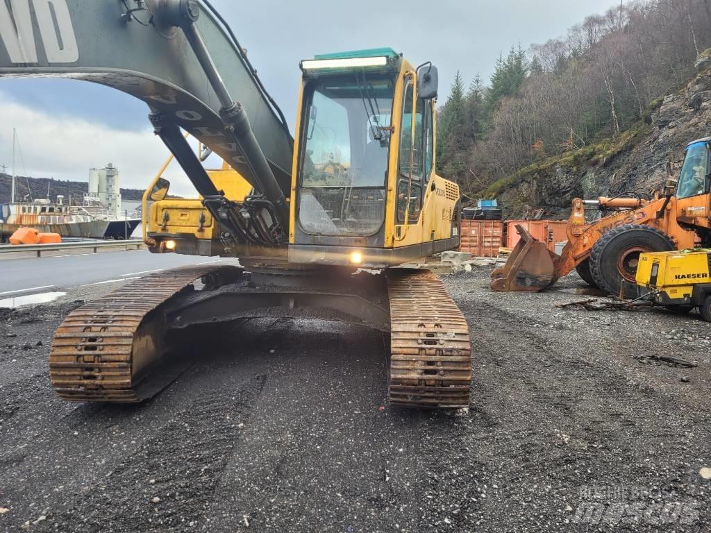 Volvo EC 240 Telakaivukoneet