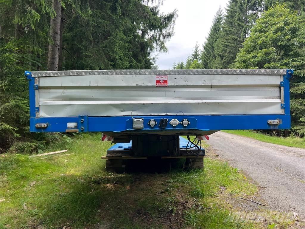 Camro CNR 2622 Lavaperävaunut