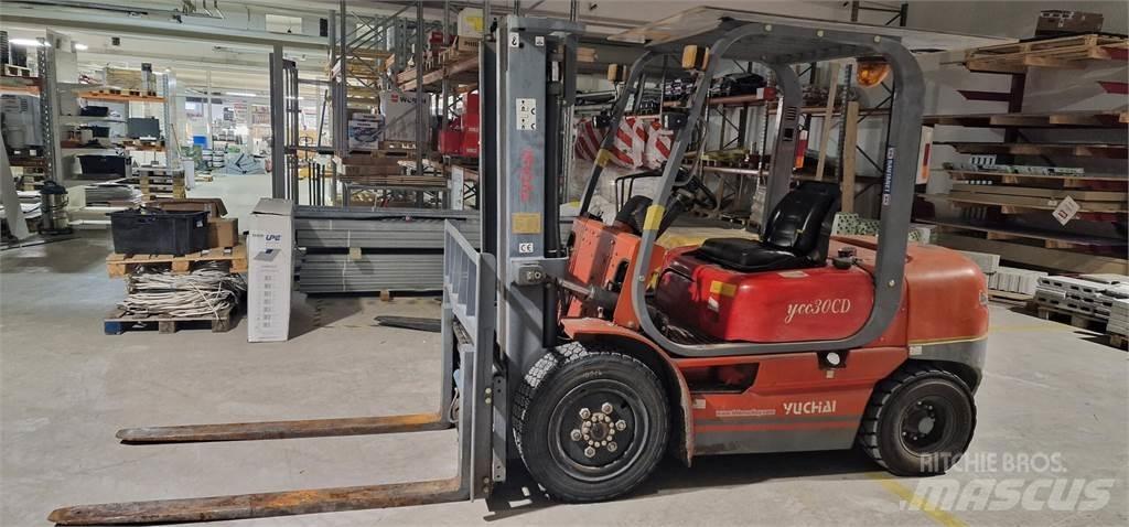 Yuchai YCC30CD Dieseltrukit