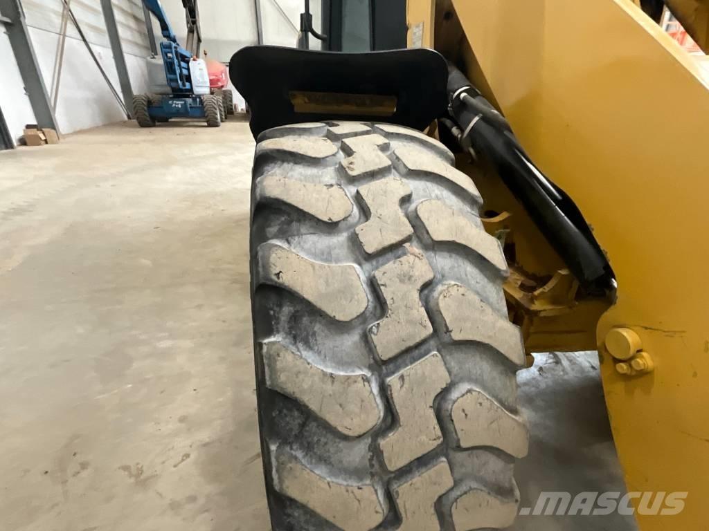 CAT 908 H Pyöräkuormaajat