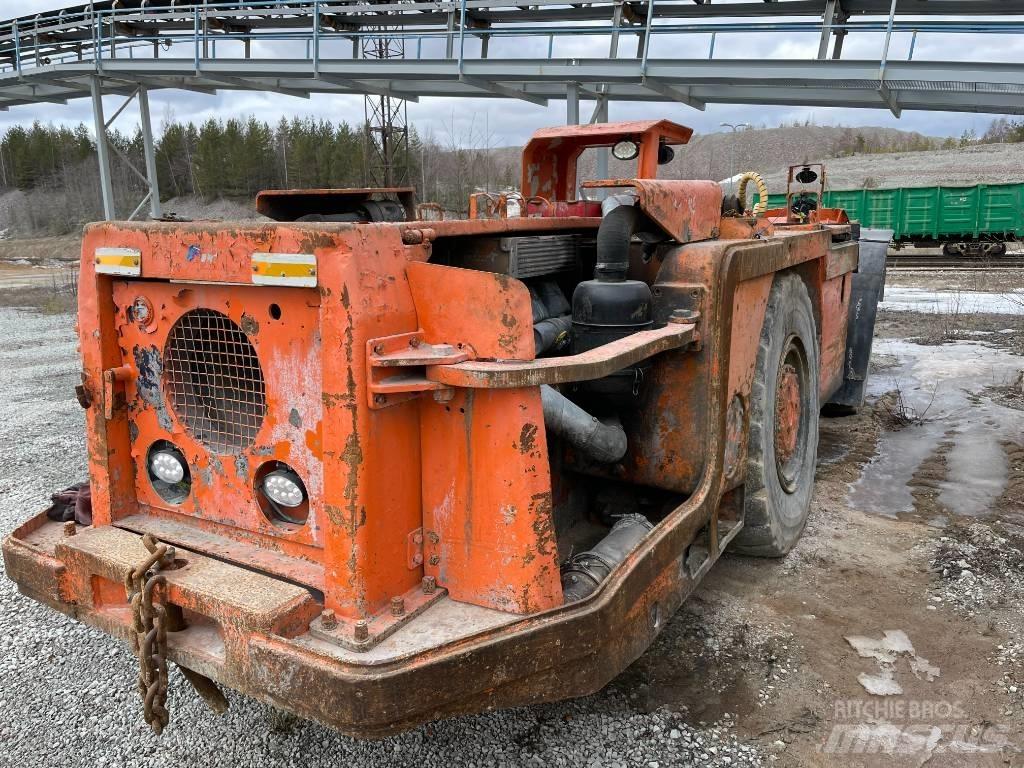 Sandvik Toro 301 Maanalaiset lastauskoneet