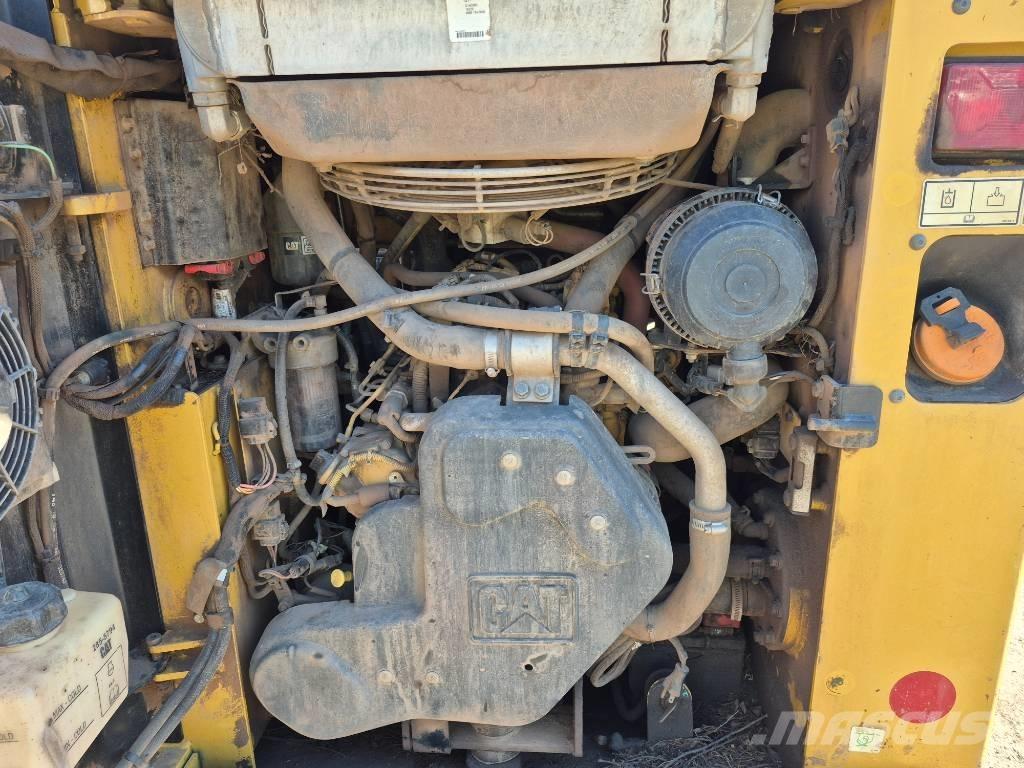 CAT 249 D Liukuohjatut kuormaajat