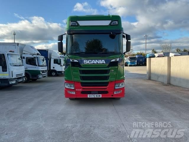 Scania R 540 Vetopöytäautot