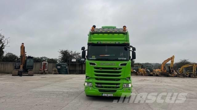 Scania R 580 Vetopöytäautot