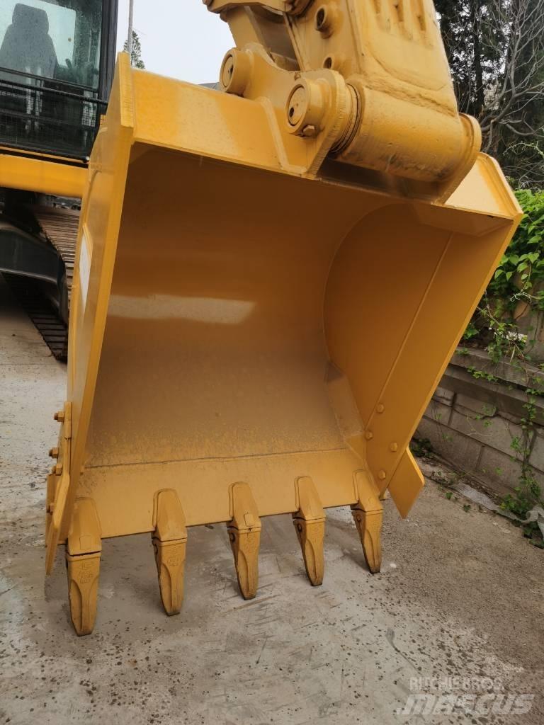 Komatsu PC 220-7 Telakaivukoneet