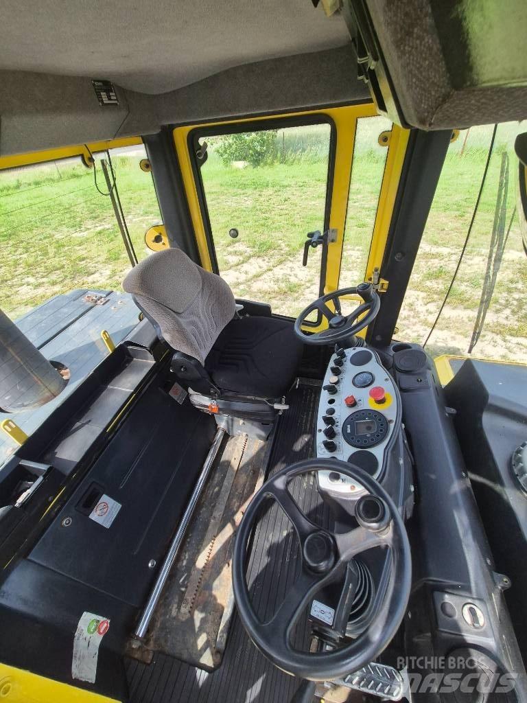 Bomag BW 24 R H Kumipyöräjyrät