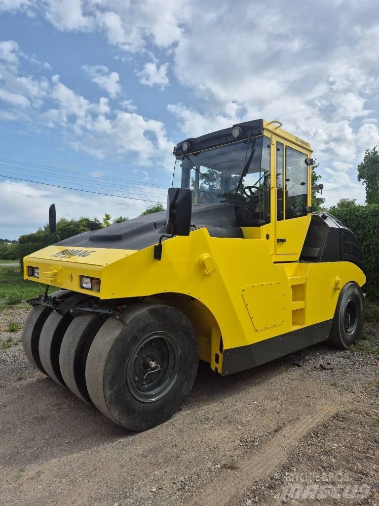 Bomag BW 24 R H Kumipyöräjyrät