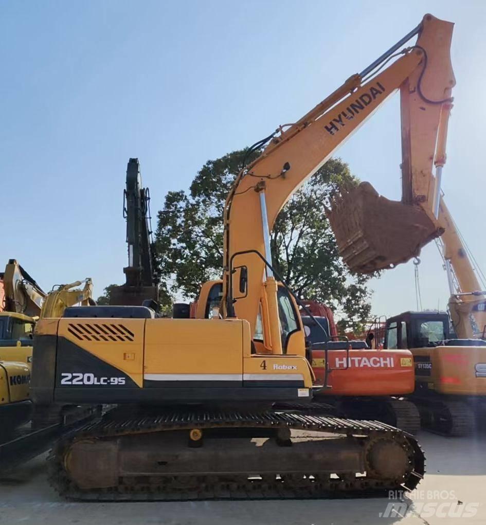 Hyundai R220LC-9S Telakaivukoneet