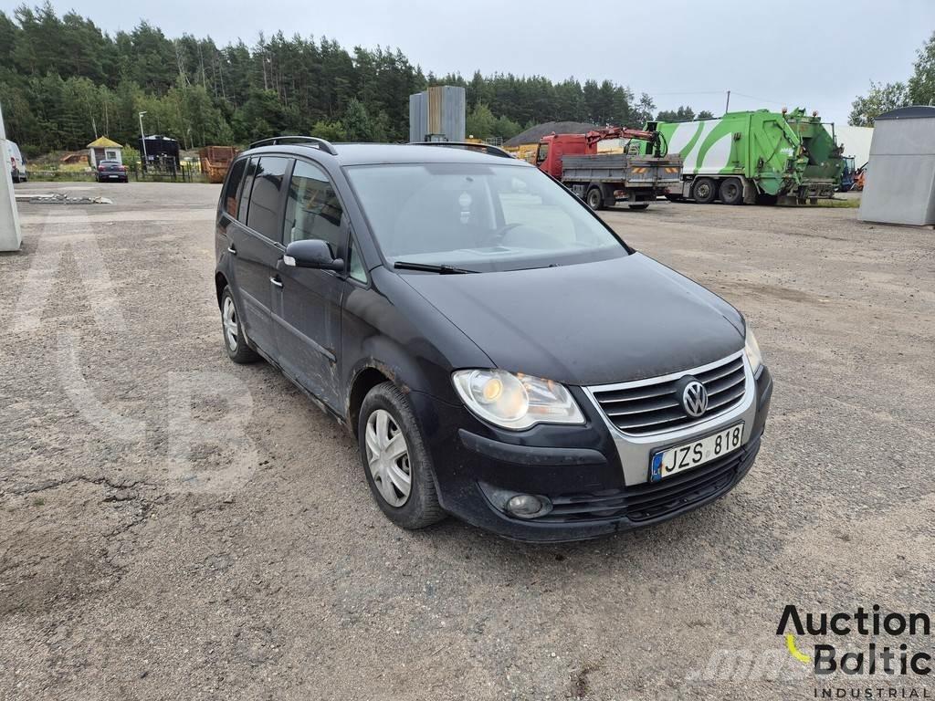 Volkswagen Touran Henkilöautot