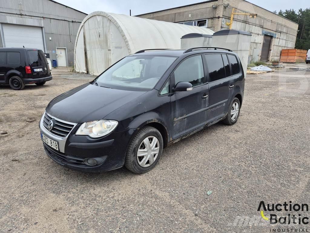 Volkswagen Touran Henkilöautot