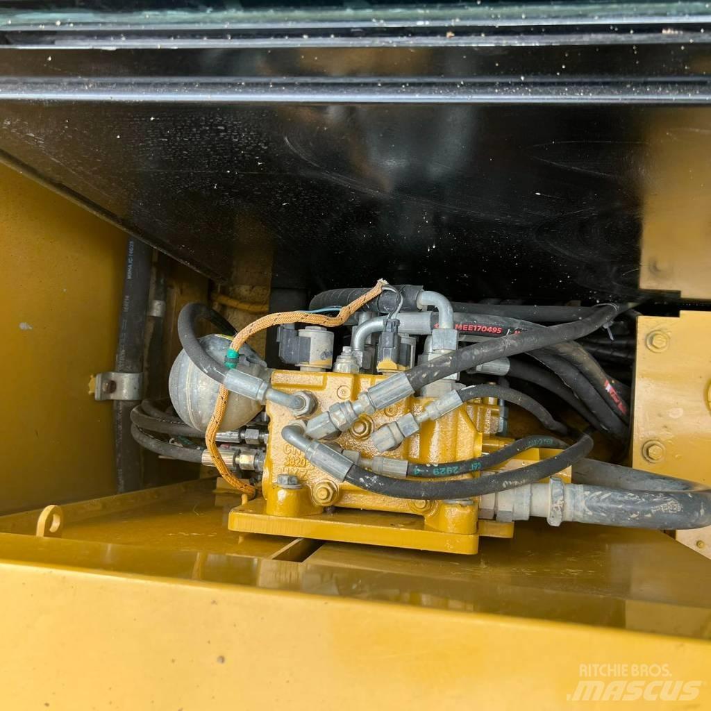 CAT 306E Minikaivukoneet < 7t