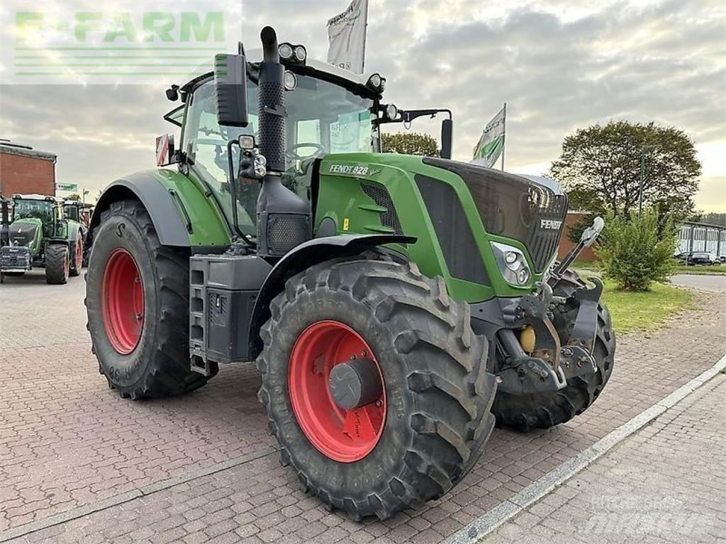 Fendt 828 vario s4 Traktorit