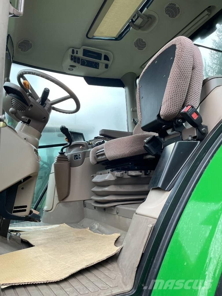 John Deere 6115R Traktorit
