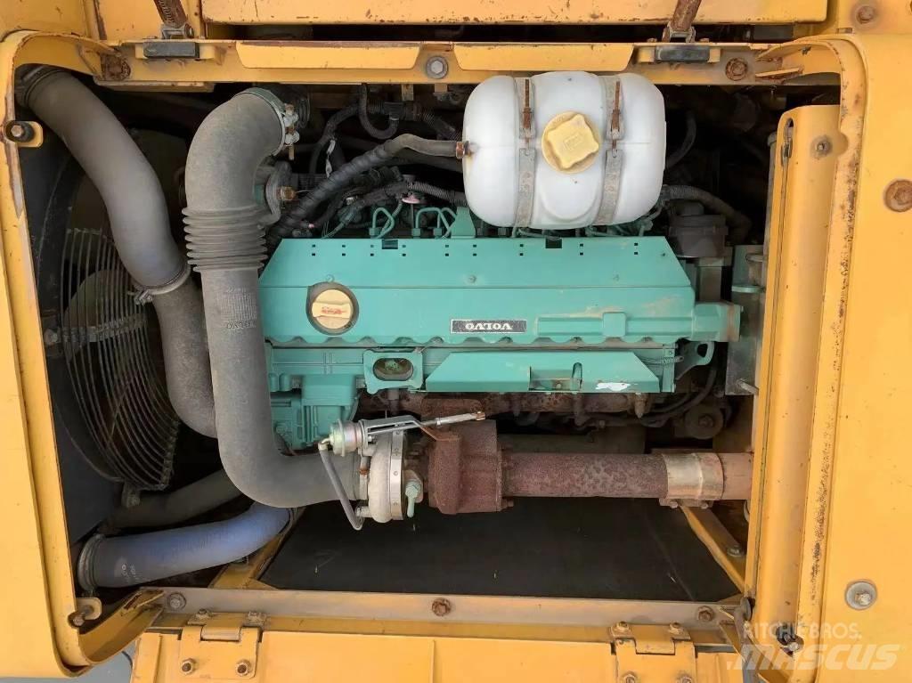 Volvo EC210D Telakaivukoneet