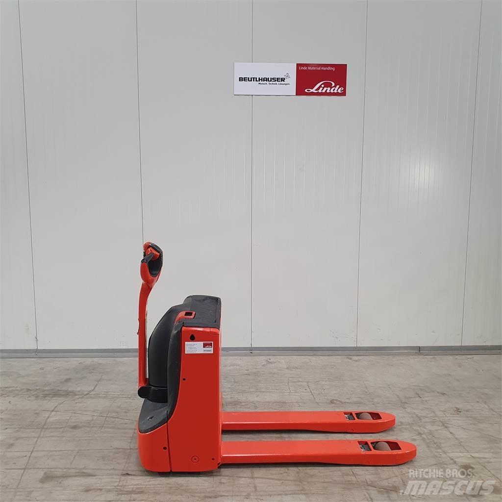 Linde T16 Lavansiirtotrukit