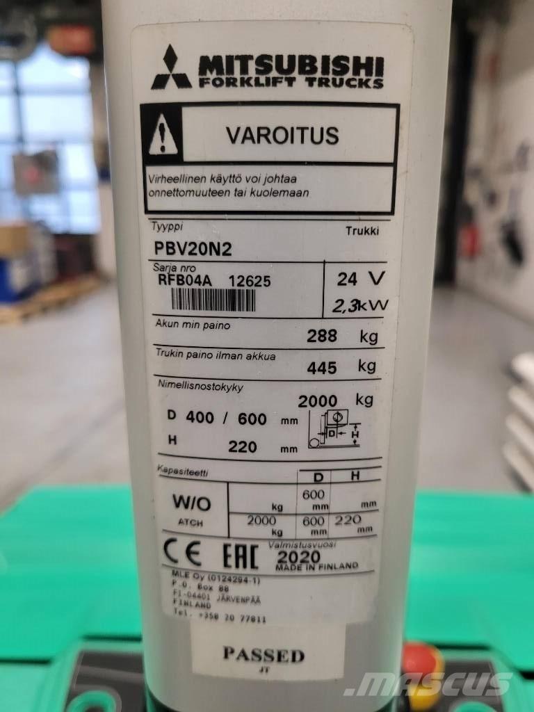 Mitsubishi PBV 20 N2 Lavansiirtotrukit ajotasolla