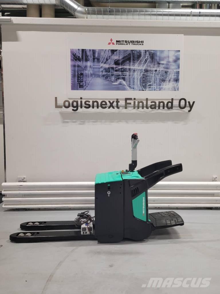 Mitsubishi PBV 20 N2 Lavansiirtotrukit ajotasolla