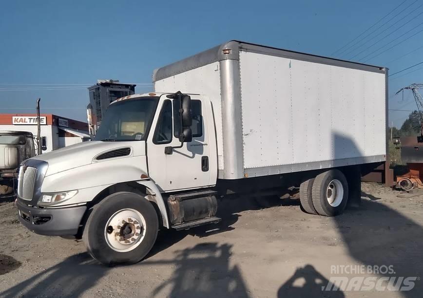 International 4300 Umpikorikuorma-autot