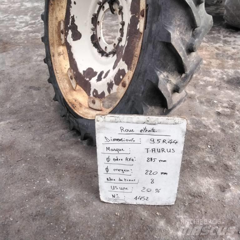 Taurus 9.5R44 Renkaat ja vanteet